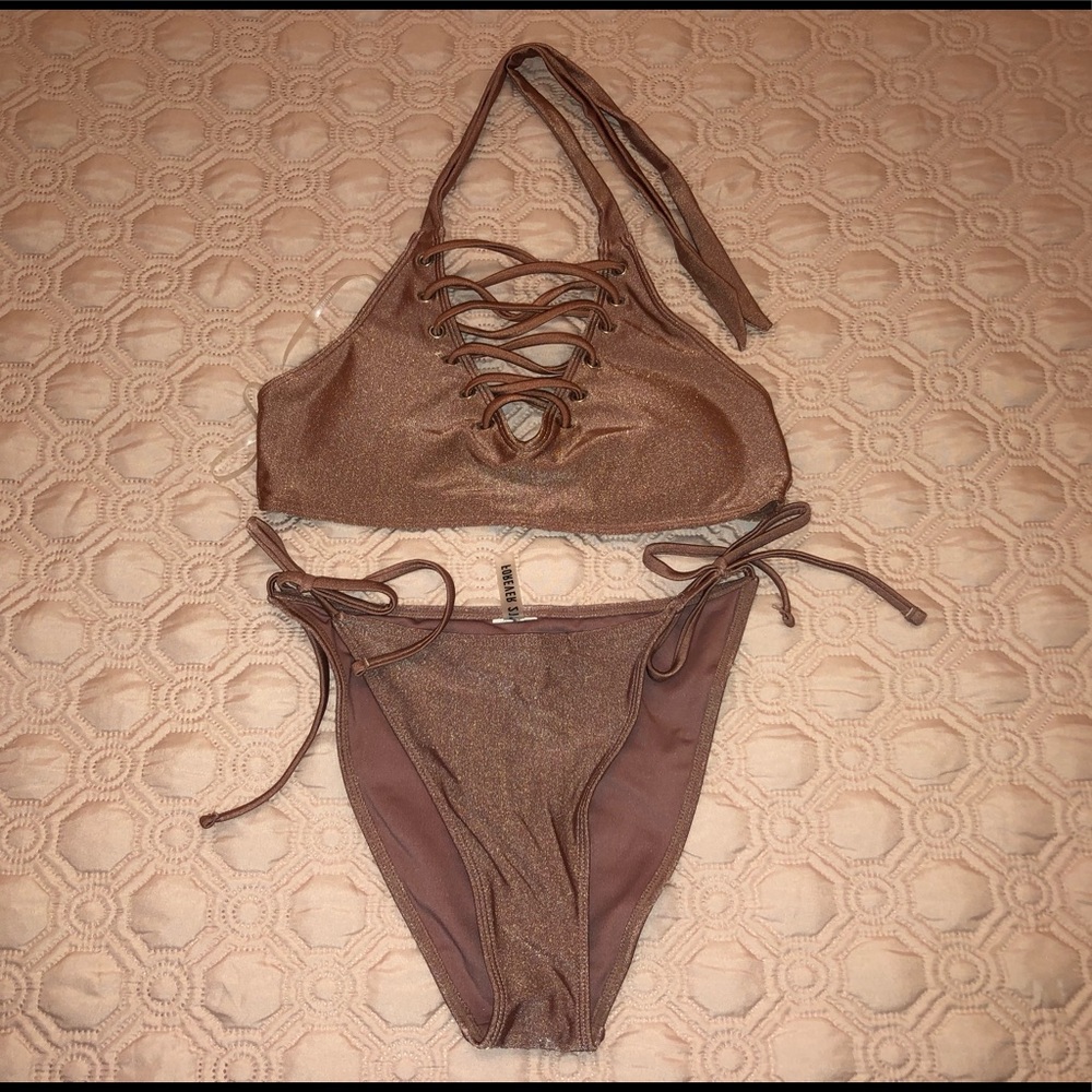 Shiny Light Pink Bikini 💕